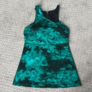 Lululemon sports bra top